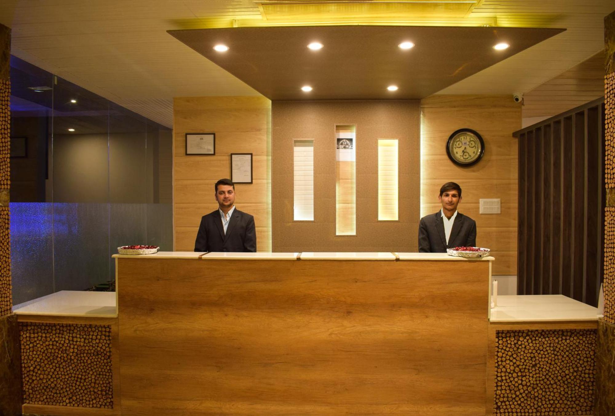 Valley View Resort Mashobra - Best Holiday Home For Vacations Shimla Exterior photo